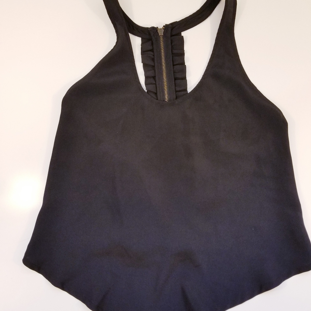 Razorback Ruffled Zipper Tank sz 6 black V Front